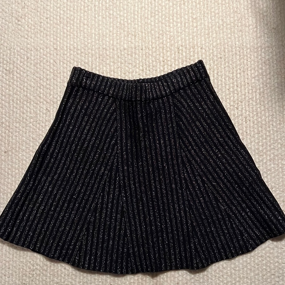 BCBG Maxazria mini elastic skirt.